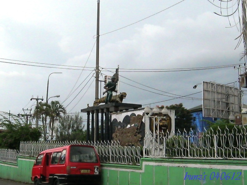 Warga Jawa Barat, Masuk!!!! &#91;Patung Siliwangi&#93;