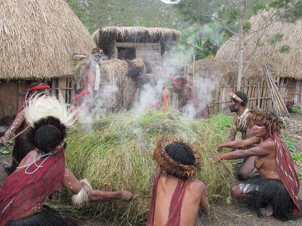 Festival Lembah Baliem, Atraksi Budaya ala Zaman Batu &#91;BB dikit!&#93;