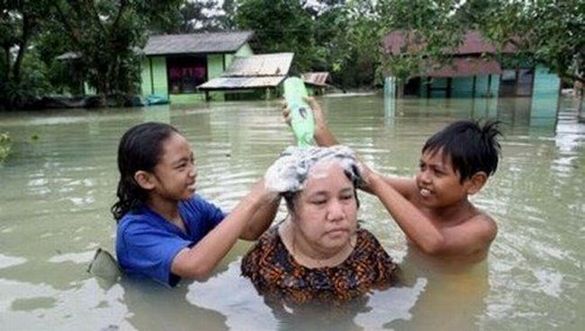 Tak Selamanya Banjir Itu Kelabu