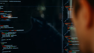 Pengertian, Tingkat, Tugas, dan Keahlian yang Diperlukan Programmer atau Developer