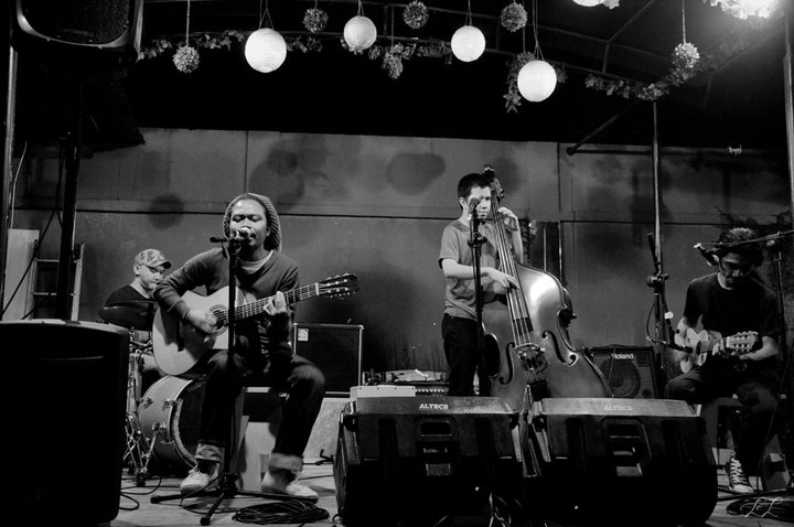 Perbedaan Band Indie Dengan Band Label