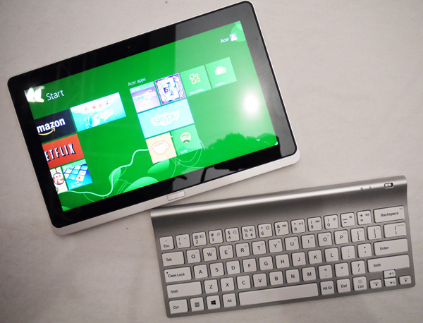 Review Acer Iconia W700, Tablet PC Performa Optimal