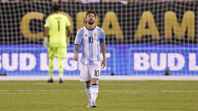 Alasan Kenapa Lionel Messi Belum Mampu Membawa Argentina Juara
