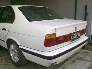 Jual mobil bmw 5181 mt sedan putih tahun 1992 semarang