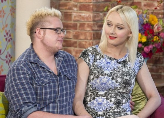 Gile gan pasangan ini bertukar kelamin