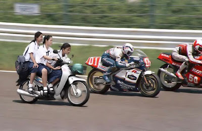 Kelakuan rider MOTO GP kalo lagi ga balapan !!