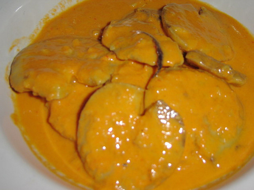 Terlalu Banyak Makanan Enak, Pola Makan Warga Padang di Garis Merah