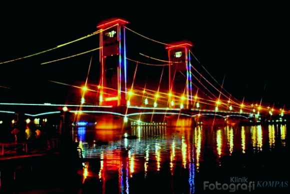 Indahnya Jembatan Ampera pada Malam Hari