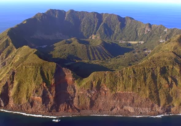 10 Kawah yang tidak biasa