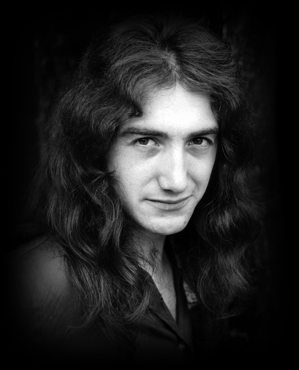 FAKTA TENTANG BAND LEGENDARIS QUEEN