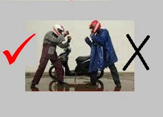 Masupp ya Agan Bikers,Bahaya Menggunakan Jas Hujan Model Ponco