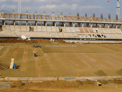 &#91;Proses&#93; Pekerjaan Rumput Lapangan Sepakbola Stadion Gedebage Kota Bandung