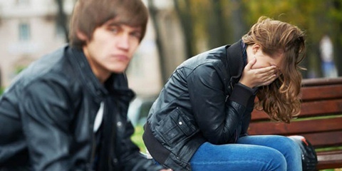 Tipe Cowok Dilihat dari Cara Menghadapi Cewek Nangis: