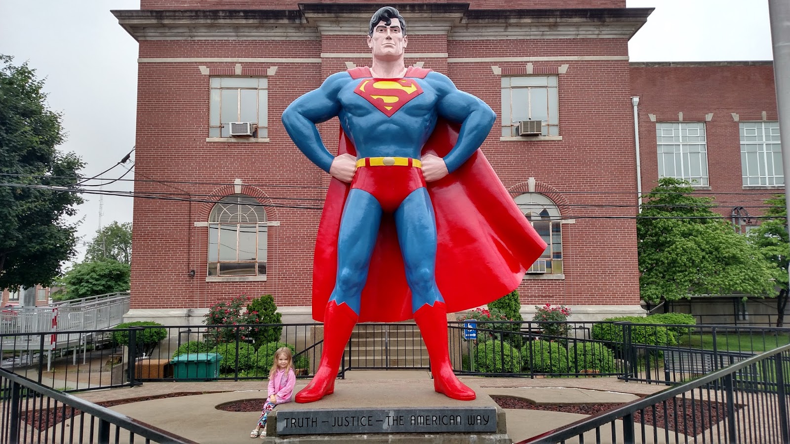 Main-main ke Kota Superman yang Beneran Ada di Amerika!
