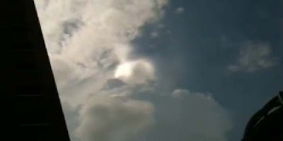 &#91;Video&#93; Awan Bergerak Secara Aneh Guncang Internet