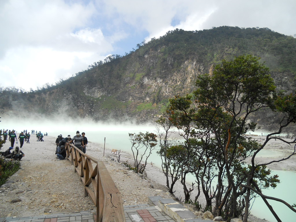 7 Puncak Gunung Tertinggi di Jawa Barat (7 Summits In West Java)