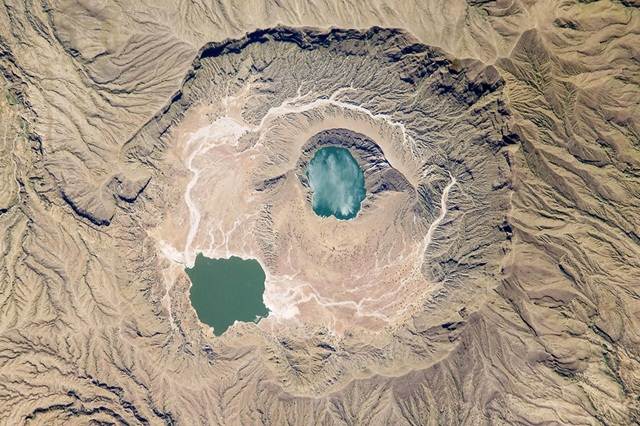 Tempat-tempat &quot;Menakjubkan&quot; seluruh Dunia dilihat dari Satelit