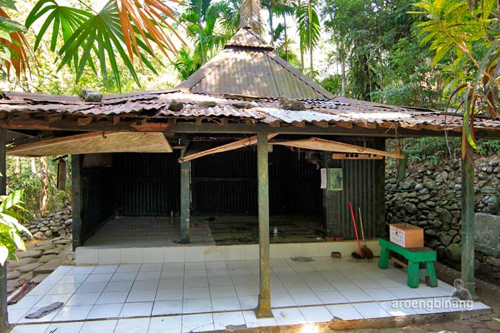 &#91;CoC Regional: Lokasi Wisata&#93; Makam Panembahan Kalibening