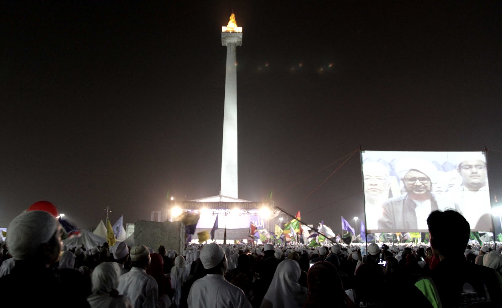 Komunitas Para Pecinta Rasulullah: Majelis Rasulullah SAW