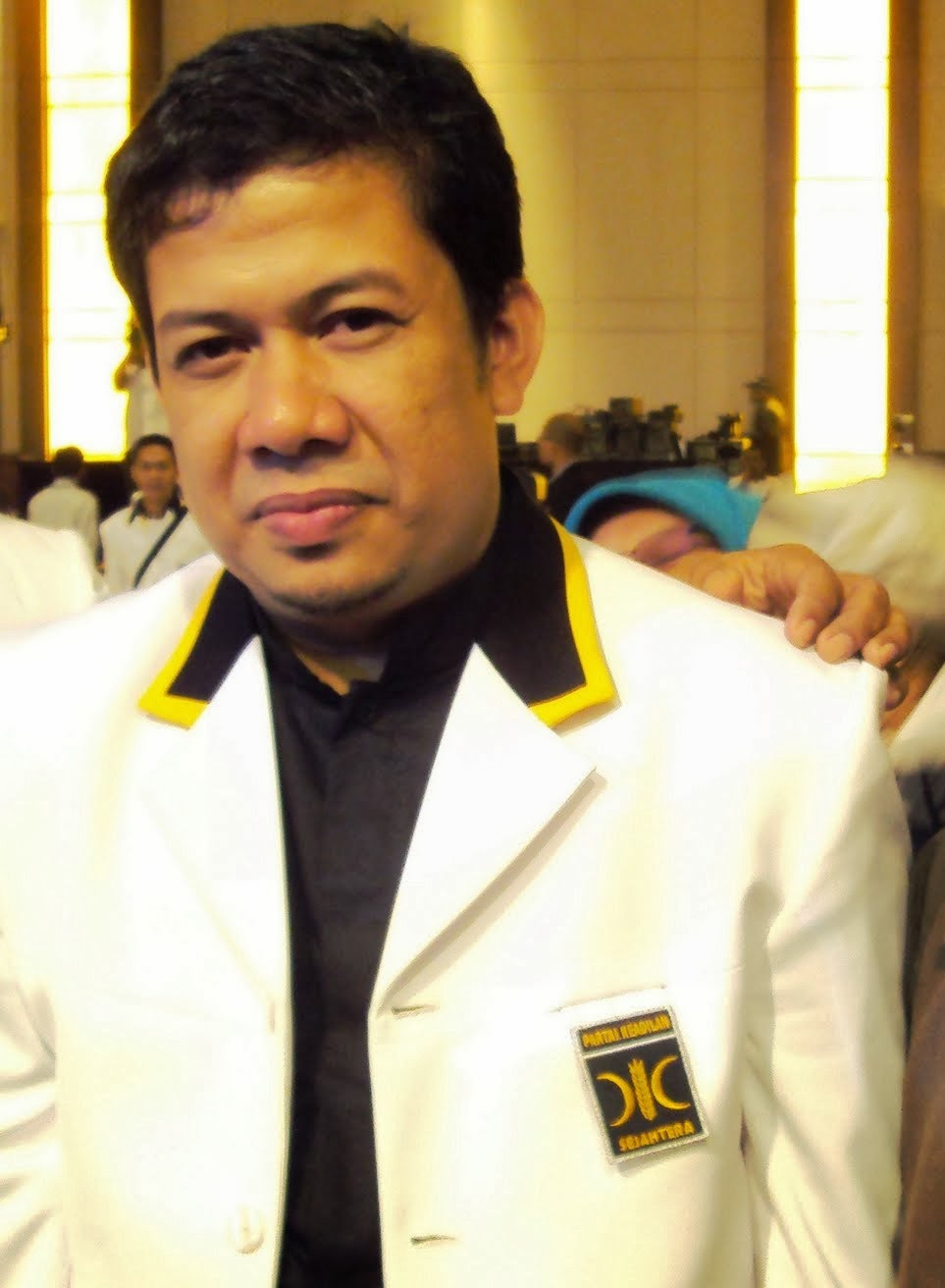 berkas-lengkap-pejuang-pks-fahri-hamzah-laporkan-presiden-pks-ke-mabes-polri