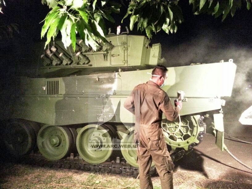 &#91;FOTO&#93; Proses Pengecatan Leopard TNI!