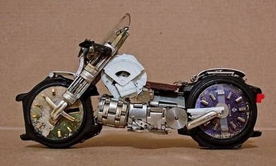 &#91;PIC&#93; &quot;KREATIF GAN&quot; 24 Miniatur Motor Keren Dibuat dari Jam Tangan