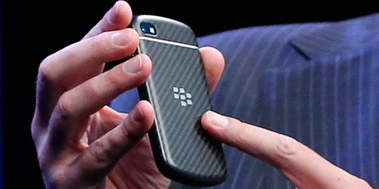 BlackBerry Ternyata Mampu Kalahkan Apple dan Samsung