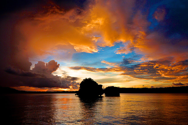 Teluk Triton, Kampung Lobo dan Legenda Garuda Raksasa Papua