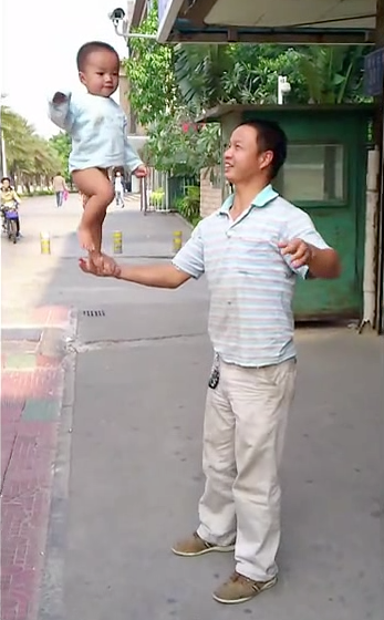 Bayi 15 Bulan Harus Menerima Latihan Yang Berat Untuk Jadi Biksu Shaolin