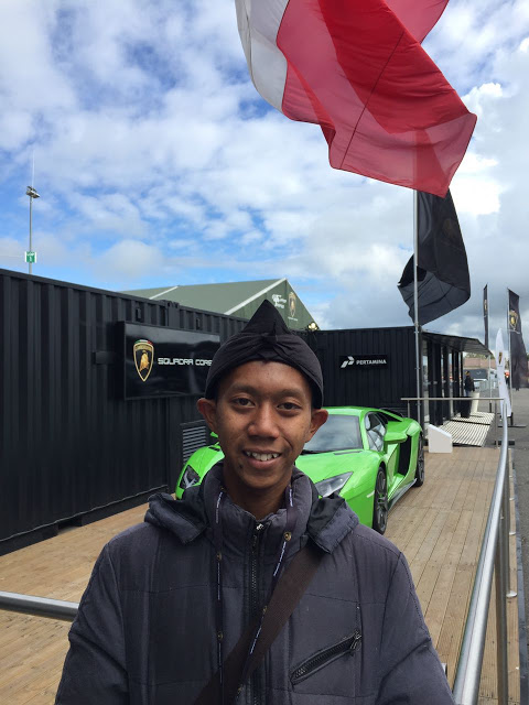 Pemuda 18 Tahun Ini Main ke Markas Lamborghini Berkat Hobi Desain Grafis