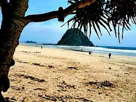Banyuwangi "kota santet" yang indah