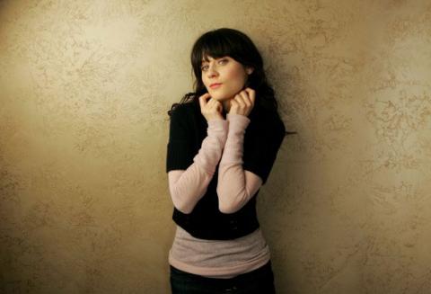 &#91;Lots of Pic&#93; Zooey Deschanel wanita impian para lelaki