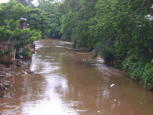 MENDERITANYA SUNGAI DI INDONESIA