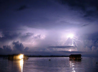 &#91;AMAZING&#93; Catatumbo Lightning - Petir dengan Intensitas Sambaran Tertinggi