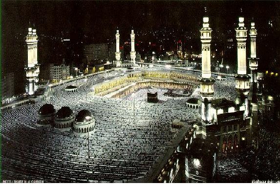 Foto Foto Indah Shalat Berjamaah di Masjidil Haram