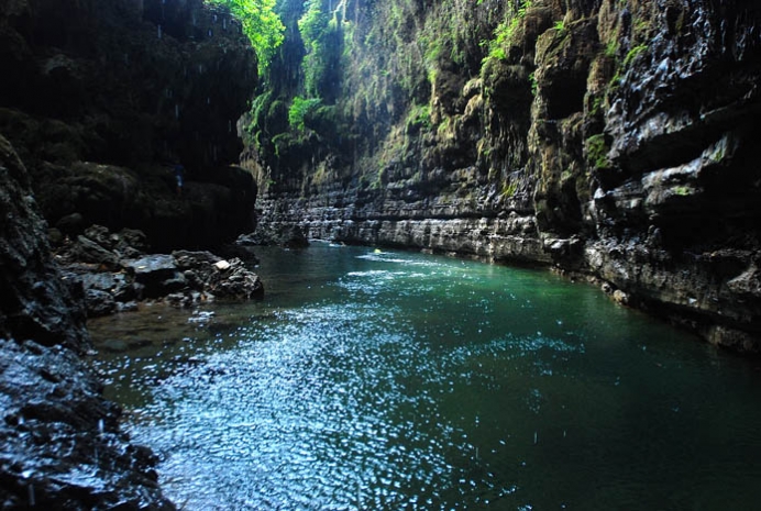 &#9658;&#9658;CUKANG TANEUH,Eksotisme Green Canyon di Indonesia&#9668;&#9668;