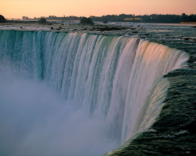 Foto-foto Sejarah Terbentuknya Air Terjun Niagara