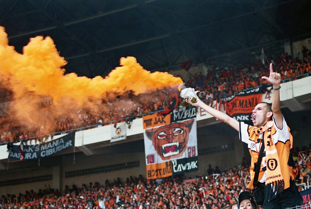 HAPPY ANNIVERSARY 17 th THE JAKMANIA #Kam17akmania