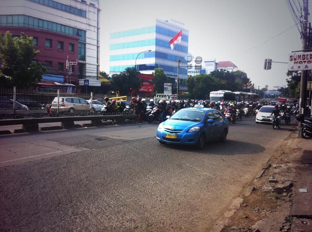 &#91; SMILE :) &#93; Berani Masuk Busway?? Anda Layak Masuk Situs Ini 