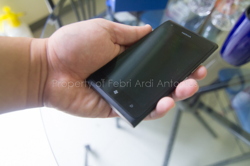 NOKIA LUMIA 900 WINDOWS PHONE BLACK MINT CONDITION FULLSET