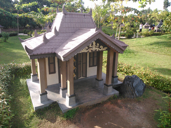 Berwisata Melihat Miniature Rumah Tradisional di Batam &#91;iloveIndonesia&#93;