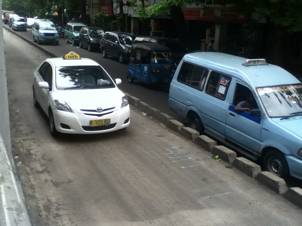 &#91; SMILE :) &#93; Berani Masuk Busway?? Anda Layak Masuk Situs Ini 