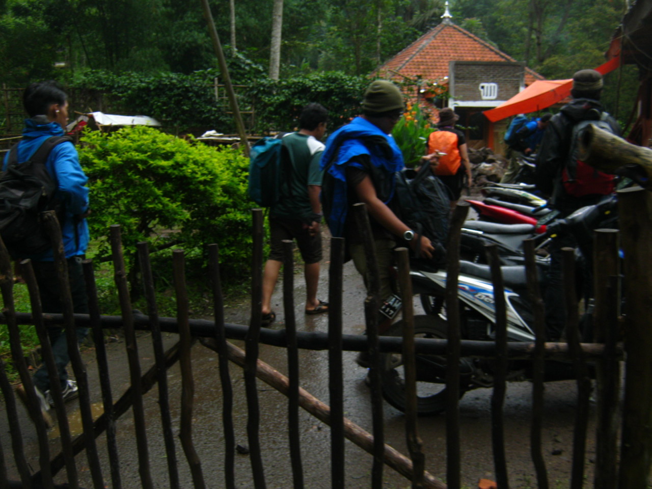 Mengasingkan Diri di Taman Buru Gn. Masigit Kareumbi