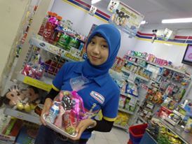 Idolmaret, Kumpulan Foto Kasir Indomaret Yang Cakep-Cakep