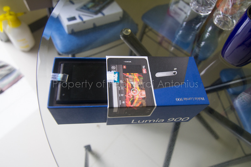 NOKIA LUMIA 900 WINDOWS PHONE BLACK MINT CONDITION FULLSET