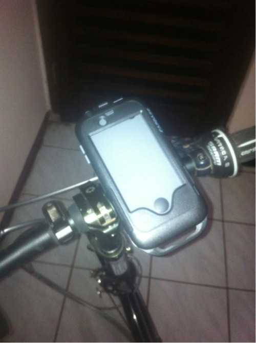 dahon-folding-bike-lounge