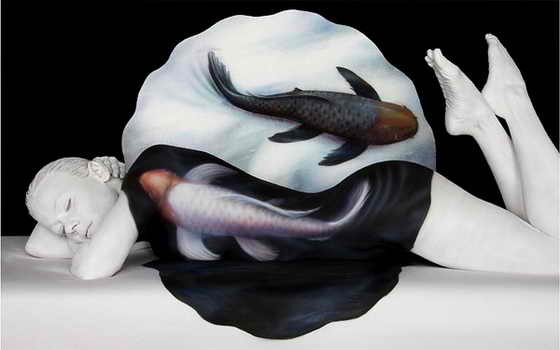 Siap-siap agan terpesona oleh ilusi body painting ini!