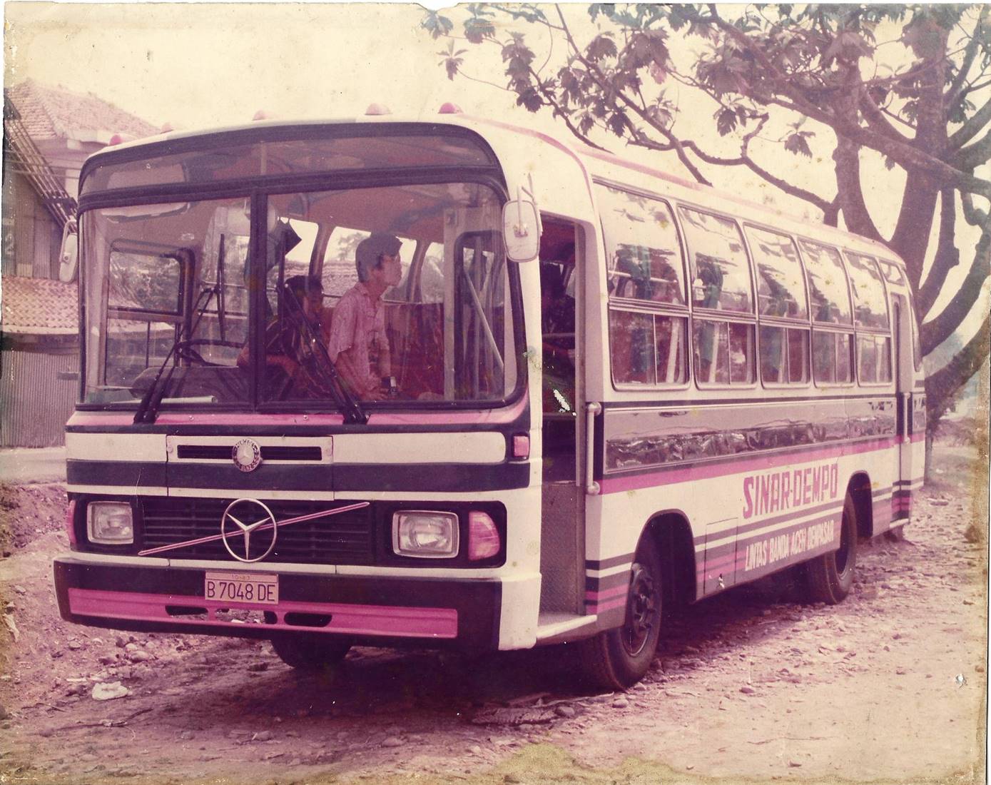 Sinar Dempo Bus Legendaris Yang Jarang Terekspos,Sang Penjelajah Dari Gunung Dempo