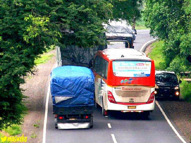 Pesona Bus Malam Dari Masa ke Masa 