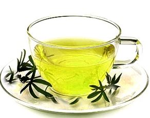 5 Minuman Segar Peramping Perut Saat Puasa
